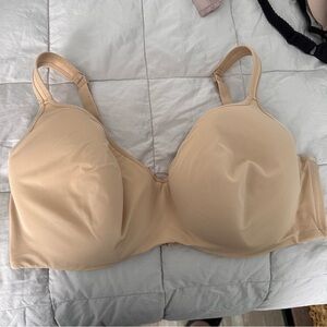 New condition Cacique molded cup bra size 44DDD